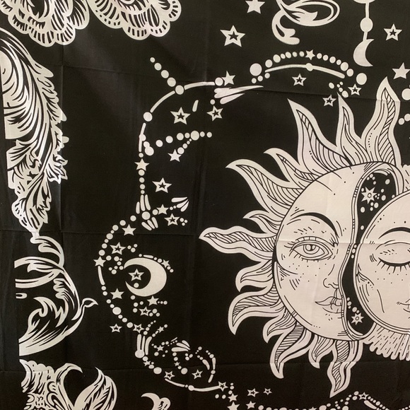 Sun And Moon Cosmic Tapestry - Picture 6 of 8